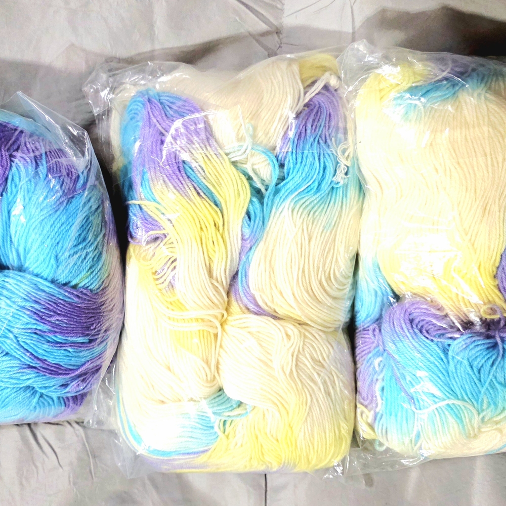Multicolor Yarn Skeins for Fiber Arts